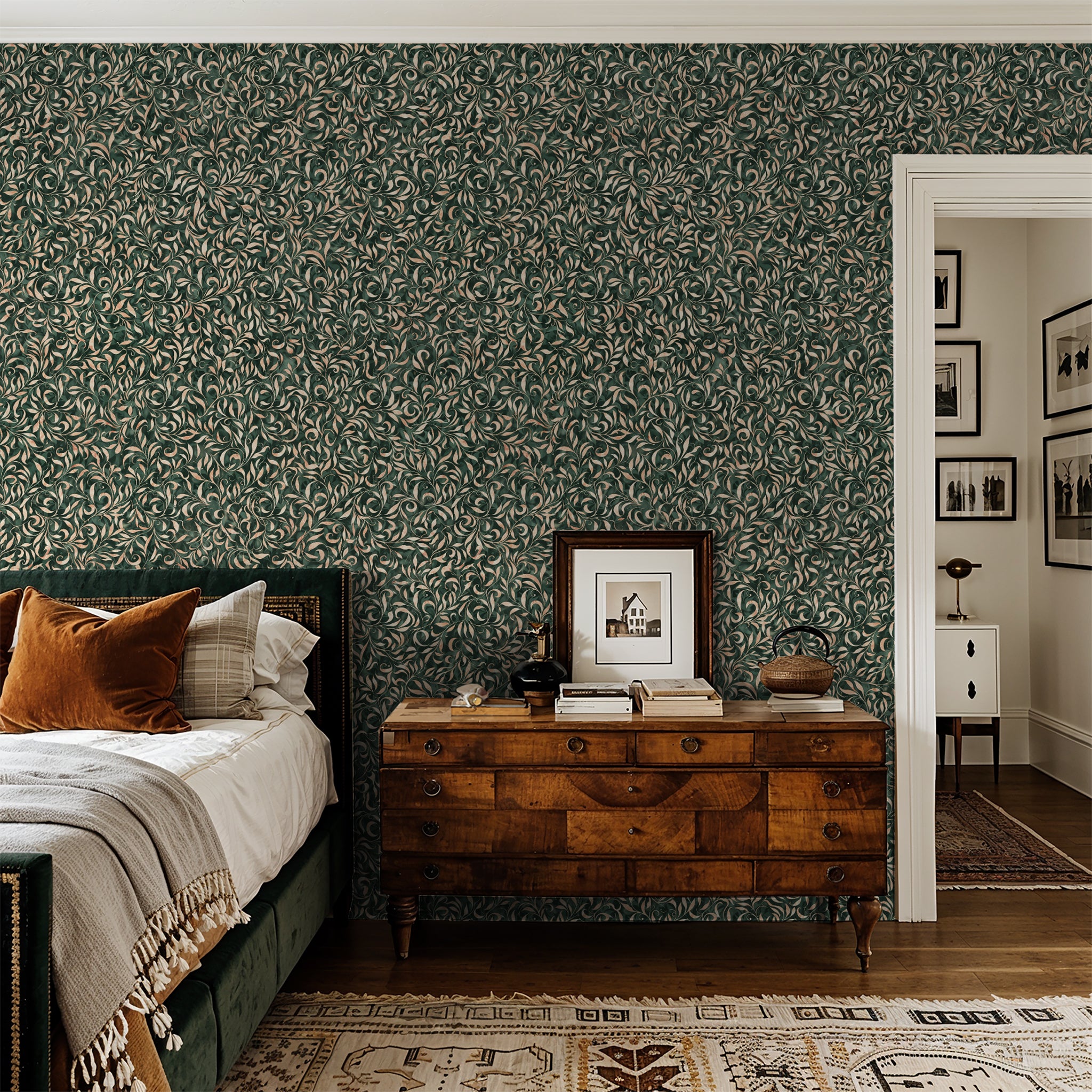 Golden Ivy Wallpaper